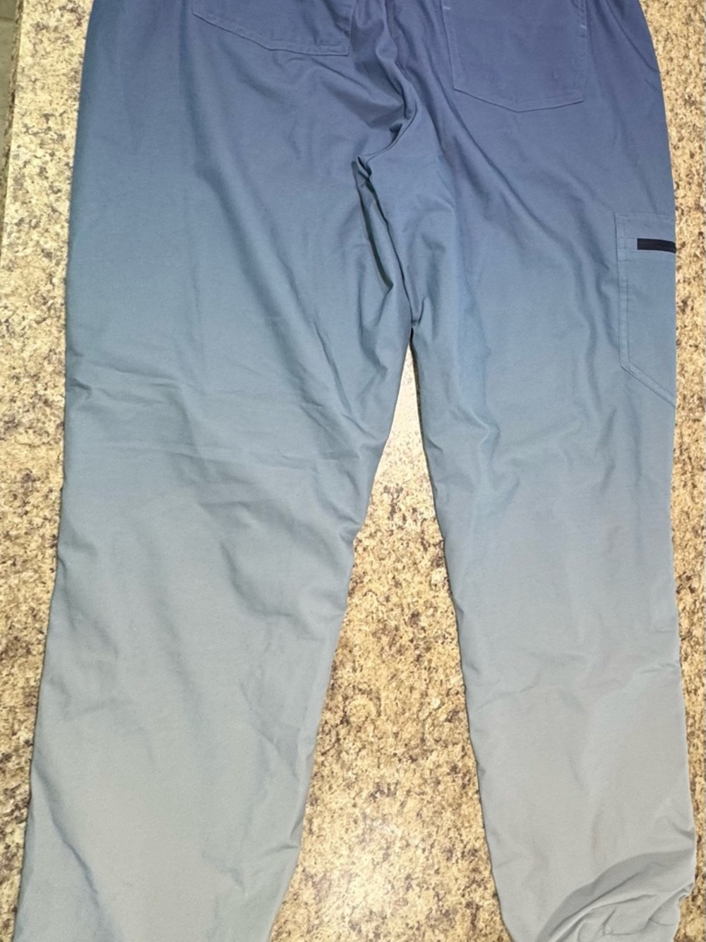 FIGS Zamora Blue Ombre Scrub Jogger Pants Women’s M/T - Picture 6 of 8